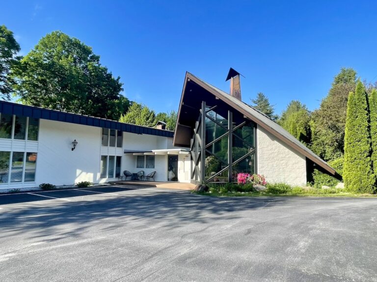 hotel exterior 768x576